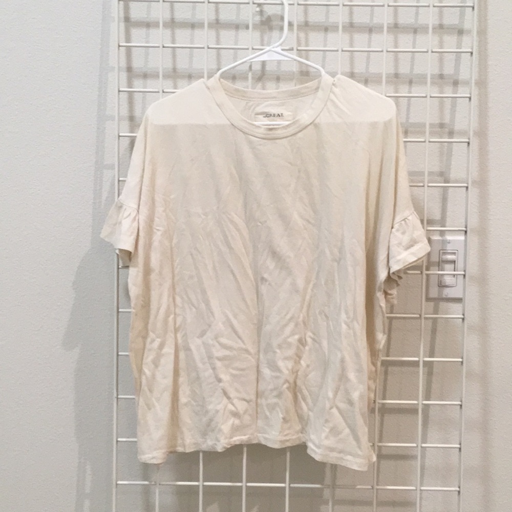 Short sleeve casual tee with ruffle sleeves